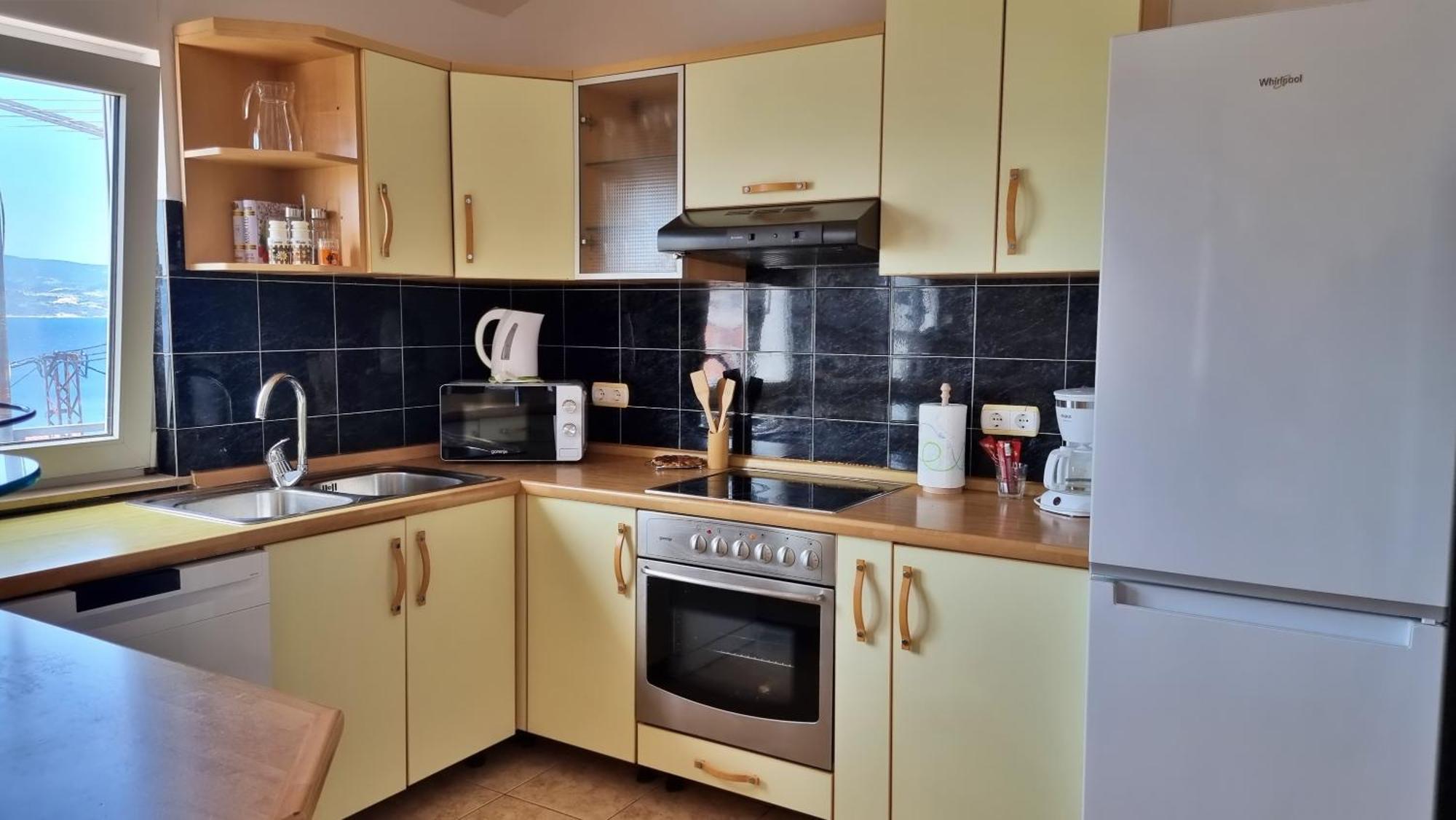 Apartments Gajo Omis Room photo